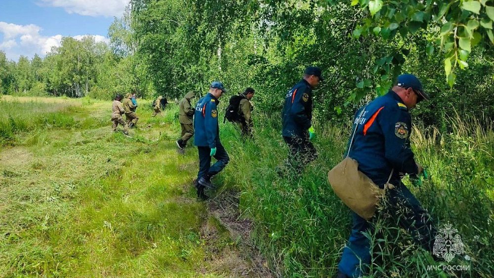 Спасатели обследовали 46 колодцев в Еткульском районе в поисках пропавшего подростка