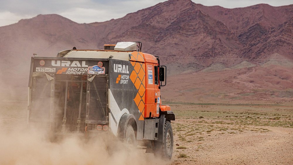 Один из миасских пилотов ралли «Шелковый путь» получил травму на седьмом этапе гонки