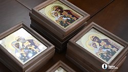 Алексей Текслер вручил медали «За любовь и верность» семейным парам из Челябинской области