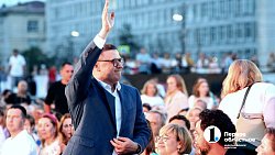 Дали джазу! «Курчатов фест» в Челябинске открыли Лариса Долина и Олег Аккуратов