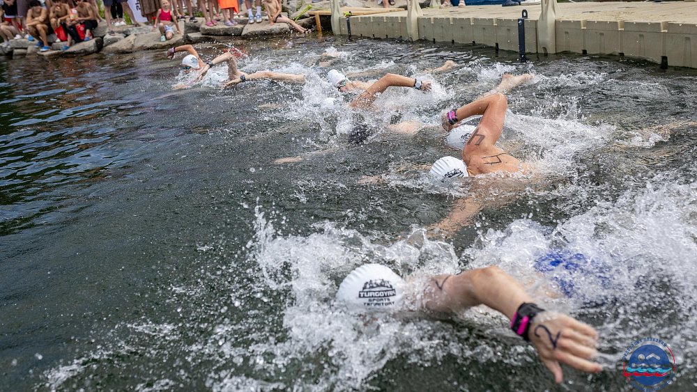 В Челябинской области впервые провели соревнования «Кубок Тургояка» по плаванию