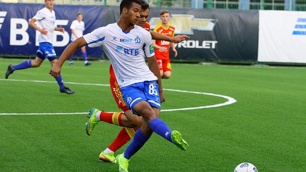 В футбольном клубе «Торпедо» будет играть защитник с нигерийскими корнями