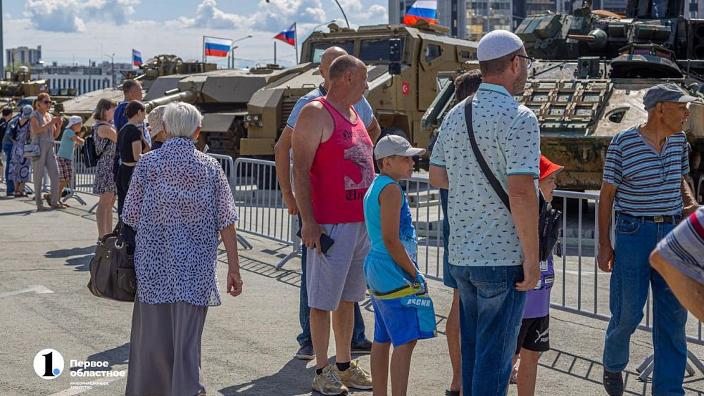Выставка трофейной техники пробудет в Челябинске еще три дня