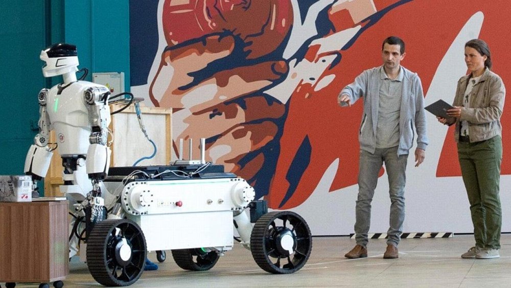 Магнитогорские разработчики представили «сестру» робота Федора