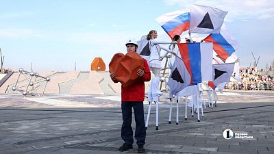 В Магнитогорске открыли двухуровневый фонтан «Стальное сердце Родины»