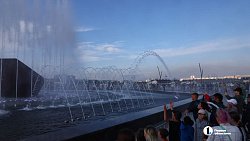 В Магнитогорске открыли двухуровневый фонтан «Стальное сердце Родины»