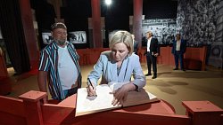 Губернатор Алексей Текслер и министр культуры РФ Ольга Любимова посетили Сатку