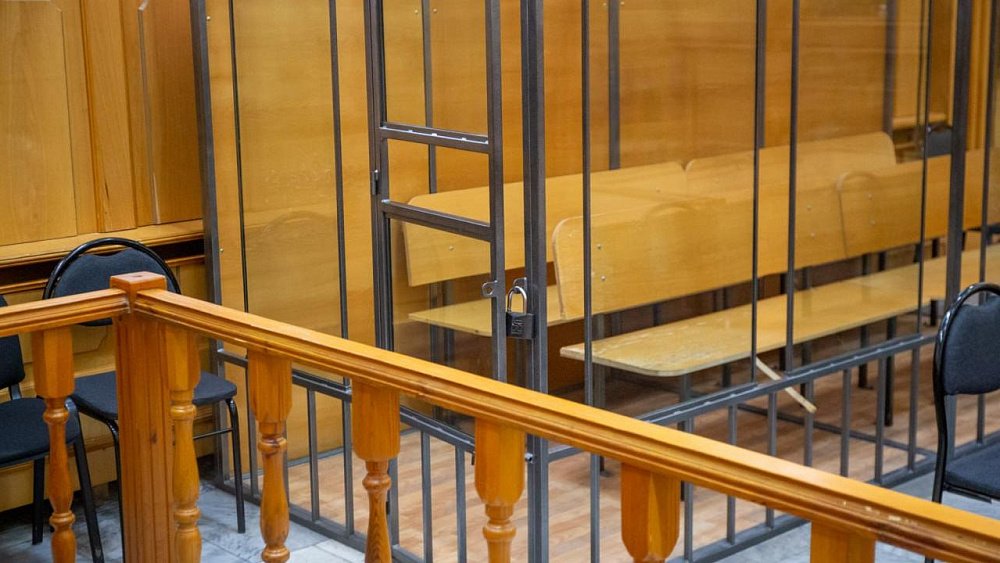 У троих магнитогорцев изъяли больше 1 кг наркотиков и 1,5 млн рублей