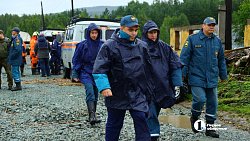 Вода ушла, но поселок завален мусором — как выглядит Киолим после потопа