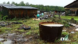 Вода ушла, но поселок завален мусором — как выглядит Киолим после потопа