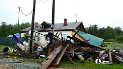 Вода ушла, но поселок завален мусором — как выглядит Киолим после потопа