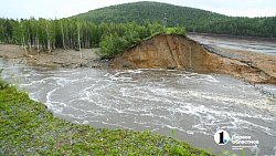 Алексей Текслер пообщался с пострадавшими жителями поселка Киолим