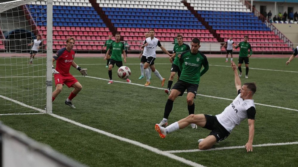 Футбольный клуб «Торпедо» с разгромным счетом проиграл «Химику» во Второй лиге