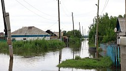 Губернатор Челябинской области поручил обеспечить жителей затопленных территорий питьевой водой
