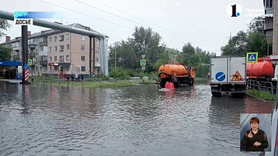 В Челябинске борются с последствиями ливня