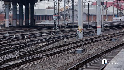 В Челябинске подростки накладывали на рельсы камни