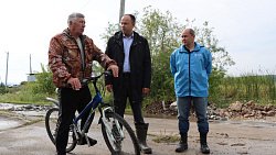 В миасском поселке Смородинка отсыпают «запасной» проезд