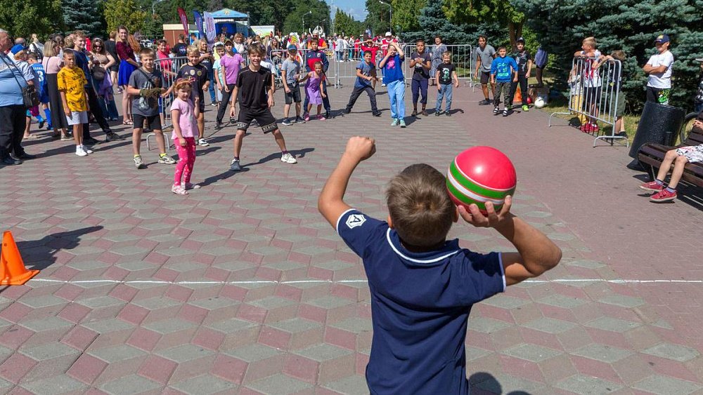 Челябинцев приглашают сыграть в командную дворовую игру «Вышибалы»