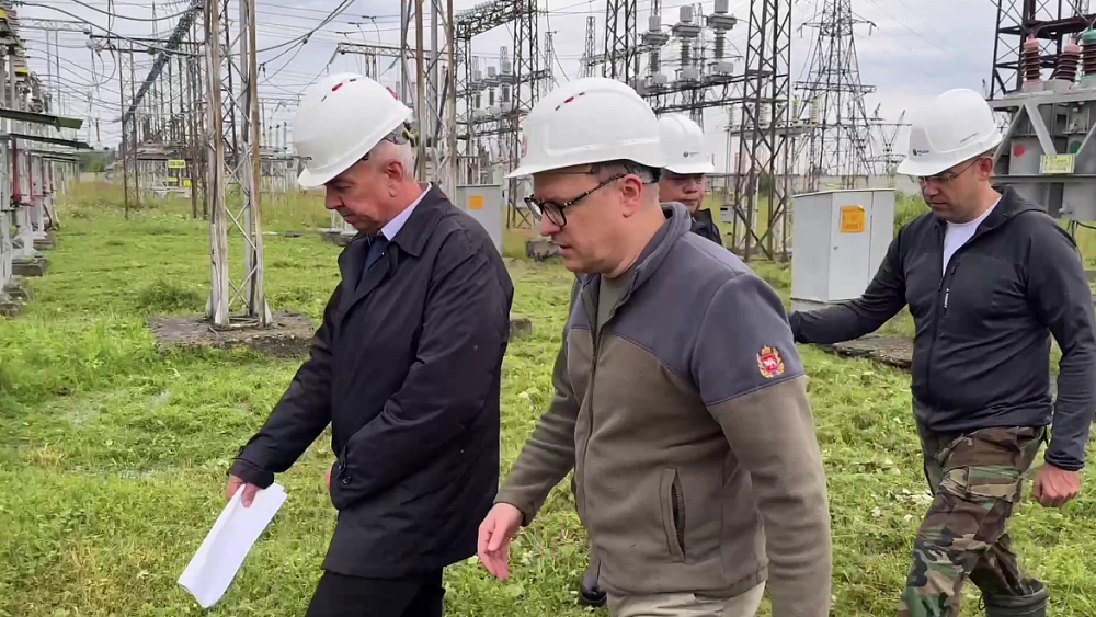 Алексей Текслер осмотрел подстанцию «Миасс»
