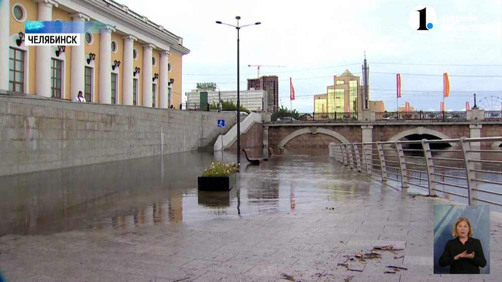 Из Шершневского водохранилища сбрасывают воду в целях недопущения паводка