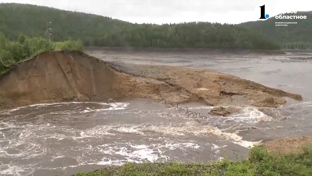 В субботу вечером на Киолимском водохранилище прорвало дамбу