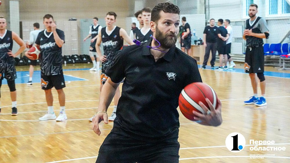 «Меньше жира, больше мышц» — репортаж с первой тренировки обновленного клуба «Челбаскет»