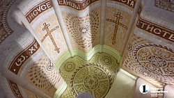 В кафедральном соборе на северо-западе Челябинска впервые крестили взрослого с полным погружением в воду