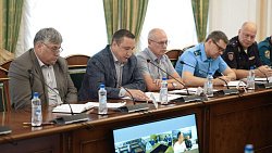 Алексей Текслер поручил ускорить откачку воды с подтопленных территорий Челябинской области