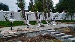 В поселке Шершни по инициативе местных жителей идет реновация сквера