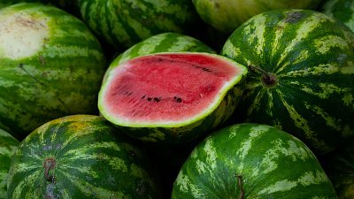 В Челябинскую область не пустили 60 тонн арбузов и дынь