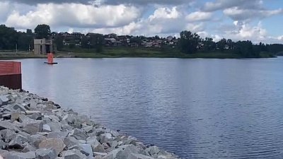 Алексей Текслер осмотрел благоустройство набережной «Родной берег» в Нязепетровске