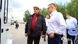 Алексей Текслер осмотрел производство башенных кранов в Нязепетровске
