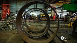 Алексей Текслер осмотрел производство башенных кранов в Нязепетровске