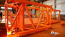 Алексей Текслер осмотрел производство башенных кранов в Нязепетровске