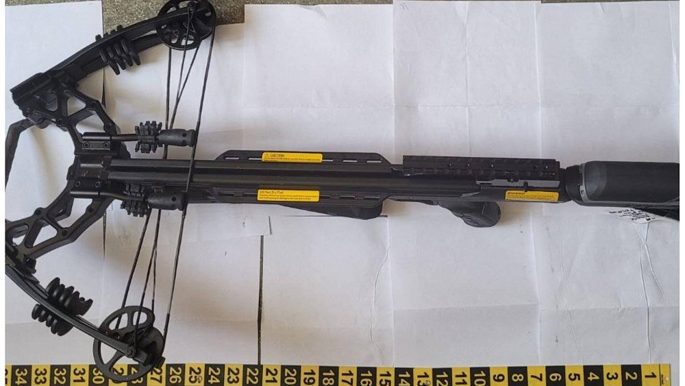 Наркодилера с арбалетом поймали во время проверки документов у автомобилистов в Челябинске