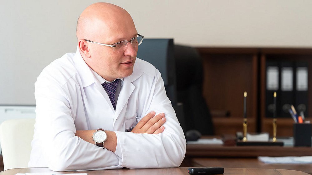 Суд выбрал меру пресечения главврачу Челябинского онкоцентра Ростовцеву