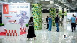 Алексей Текслер вручил награды лучшим работникам строительной отрасли