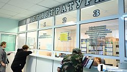 «Шанс заразиться от человека с пневмонией и менингитом стремится к нулю»: главный пульмонолог — о важности вакцинации челябинцев