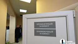 «Шанс заразиться от человека с пневмонией и менингитом стремится к нулю»: главный пульмонолог — о важности вакцинации челябинцев