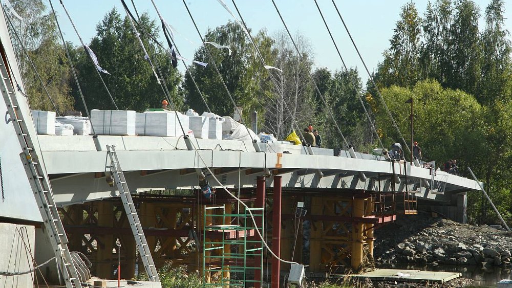 В Челябинске восстановят временную дамбу для достройки вантового моста