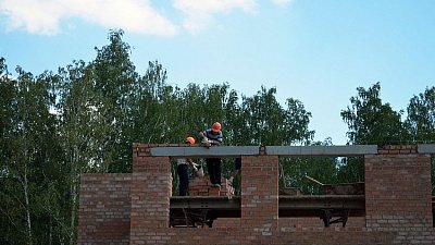 Количество вакансий в сфере строительства Челябинской области выросло на 21%