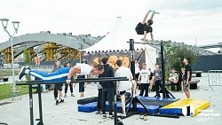 Алексей Текслер дал старт конкурсу уличной культуры