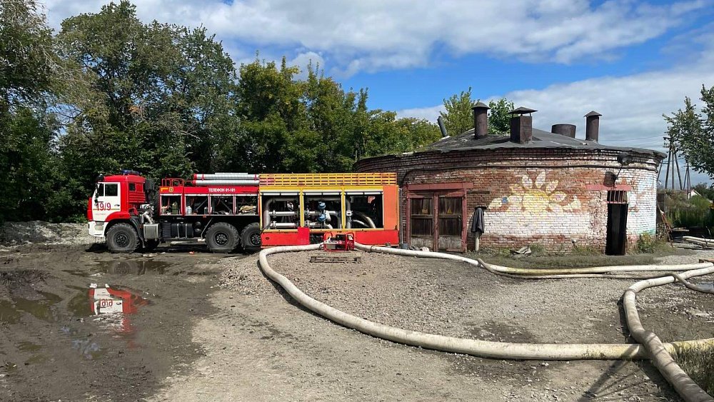 В Коркино к откачке воды из подвалов многоэтажек привлекли МЧС из соседних областей