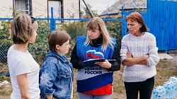 Пострадавшие от паводка жители Коркино получили гуманитарную помощь