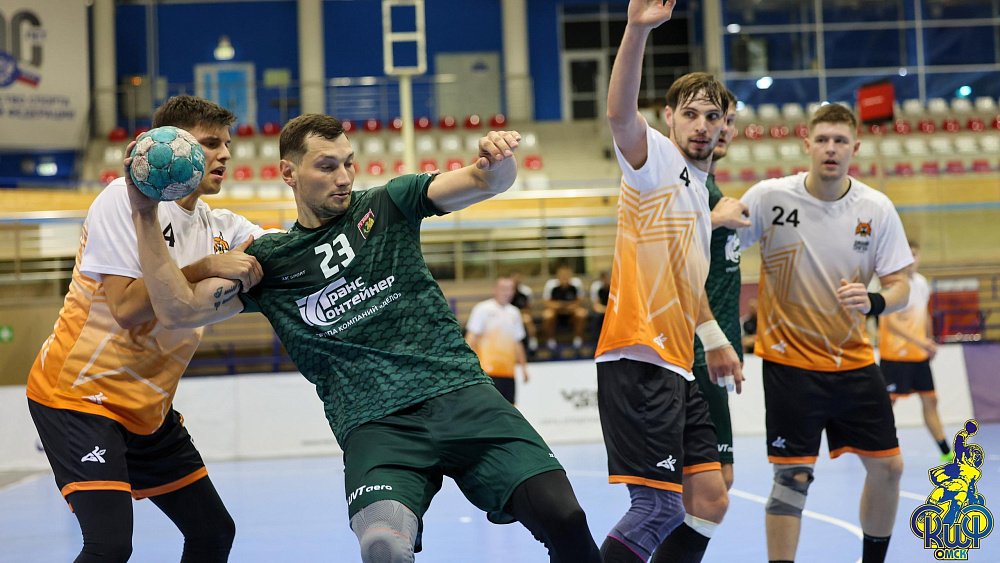 Четыре гандбольных клуба поборются за победу на предсезонном турнире в Челябинске