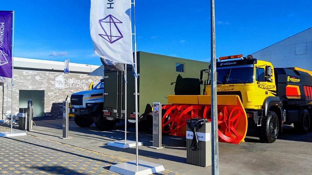 Южный Урал на военной выставке в Подмосковье показал первую скорую на грузовом шасси