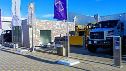 Южный Урал на военной выставке в Подмосковье показал первую скорую на грузовом шасси