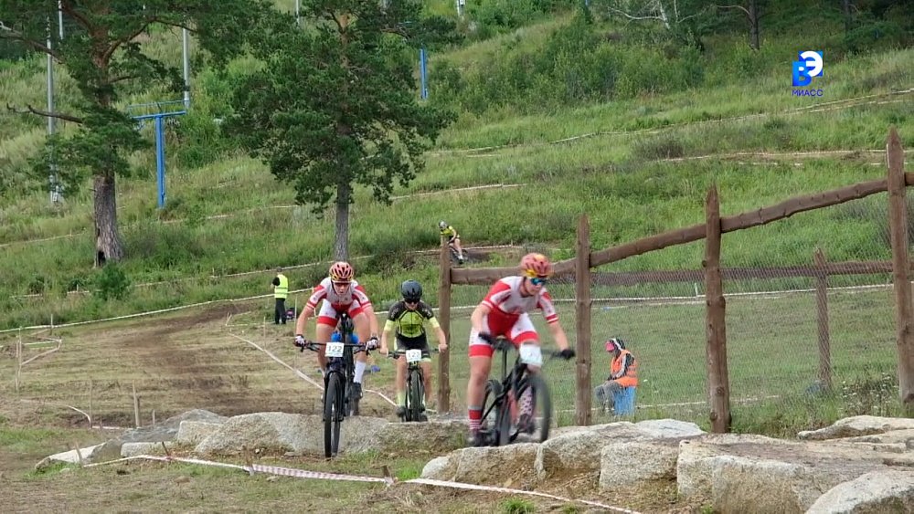 В Миассе стартовали соревнования по маунтинбайку