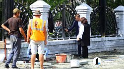 В Челябинске завершается первый этап благоустройства сквера по Молодогвардейцев