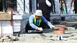 В Челябинске завершается первый этап благоустройства сквера по Молодогвардейцев